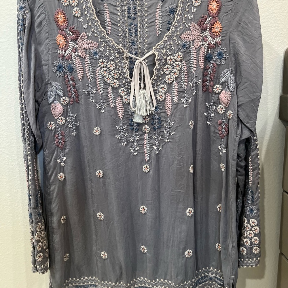 JOHHNY WAS Embroidered Gray Women's Top
